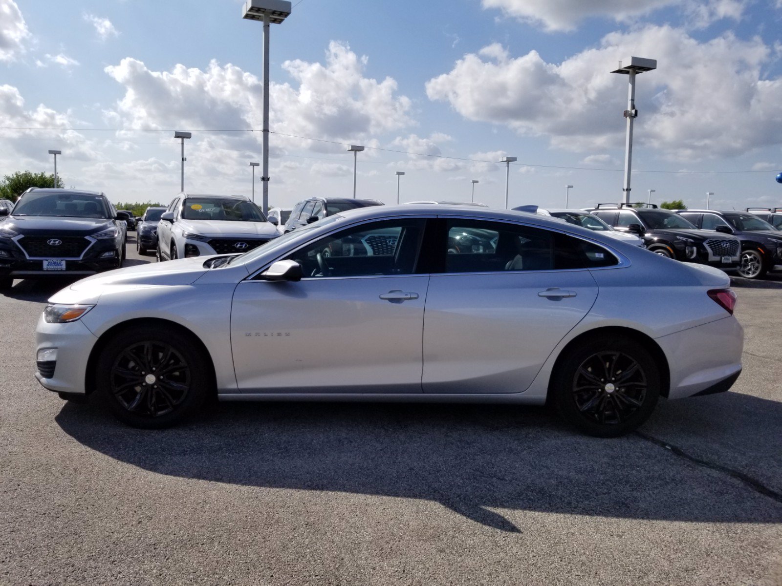 Pre-Owned 2019 Chevrolet Malibu LT FWD Sedan